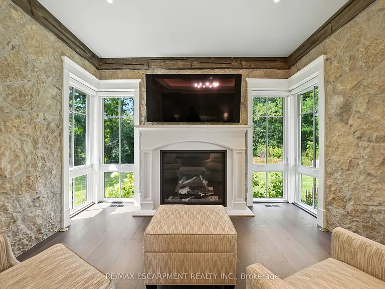 597 Old York Rd — Photo 13