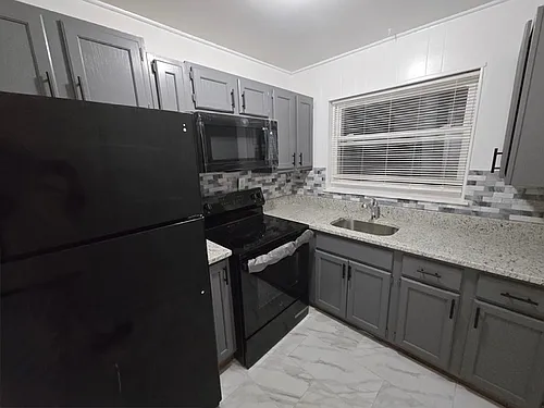 31 Smith St Photo 1