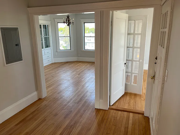 37 Westmoreland St #3 — Photo 8