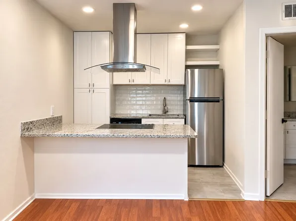 5923 Harvest Hill Rd, Dallas, TX
