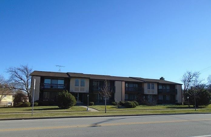 1st image of 429 S Cottage Grove Ave