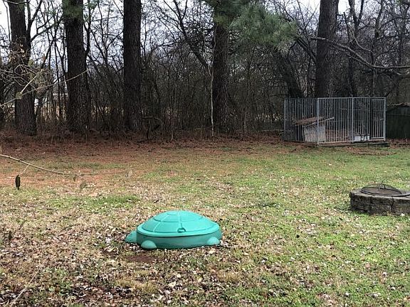2nd image of 105 Allen Dr