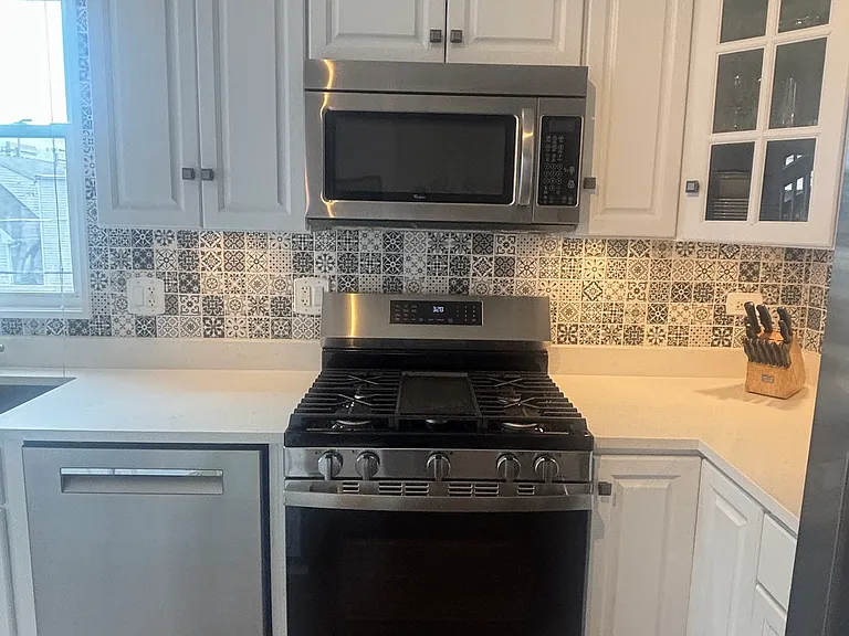 3615 N Marshfield Ave #3 — Photo 3