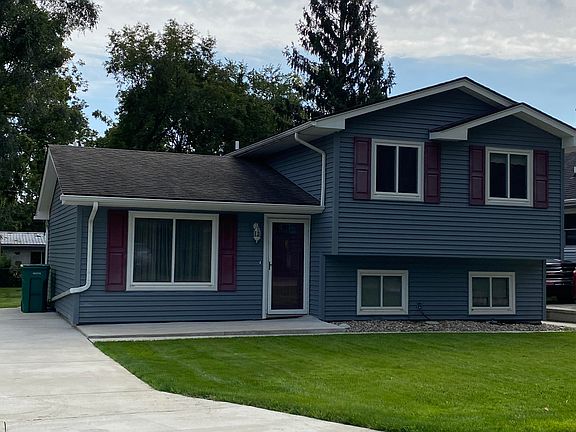 2nd image of 520 Rice Ave