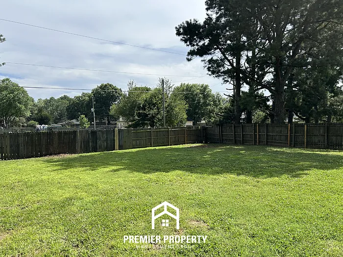 8141 Misty Meadows Ln — Photo 18