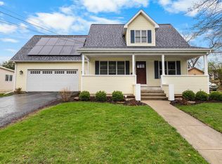 607 S 6th St, Oregon, IL 61061