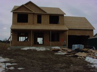 114 Bloomfield St, Baldwinsville, NY