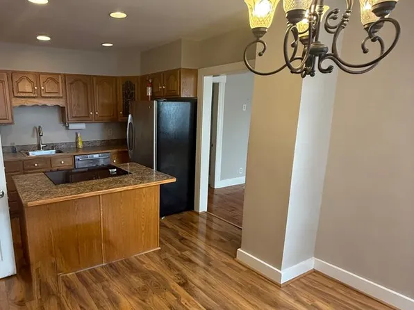 5 Travers Street, 3-5 Travers St #2, Gardner, MA 01440