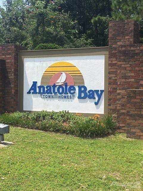 Entrance to Anatole Bay
