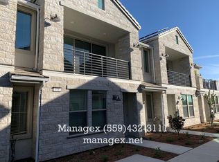 416 W Balsam Ln, Clovis, CA 93611