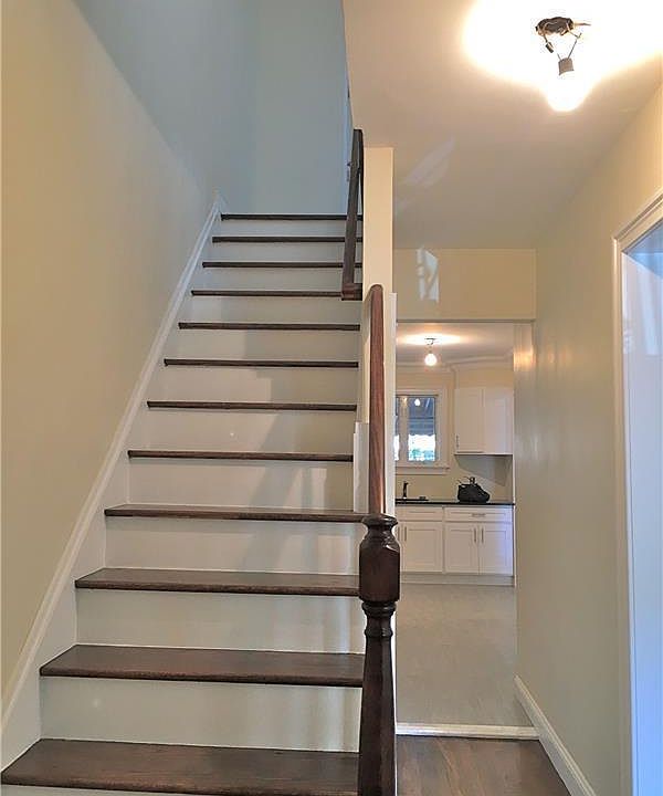 1st image of 8732 26th Ave #2