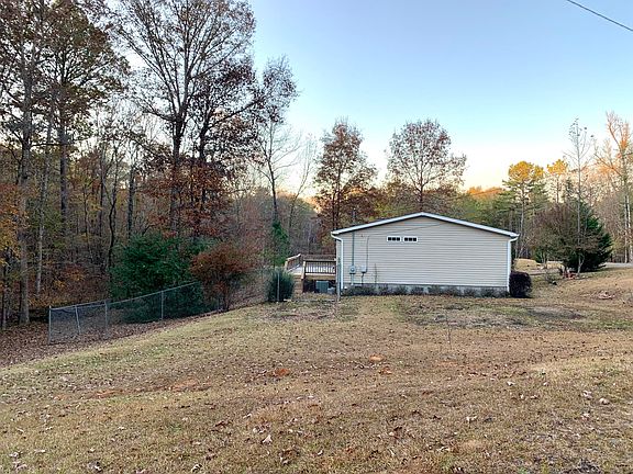 3rd image of 315 Cedar Creek Ln