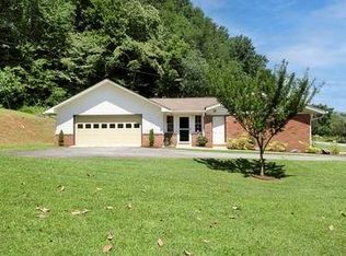 1654 Myers Chapel Rd, Hayesville, NC 28904