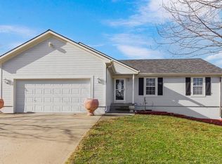 19301 E Lynchburg Pl N, Independence, MO 64058
