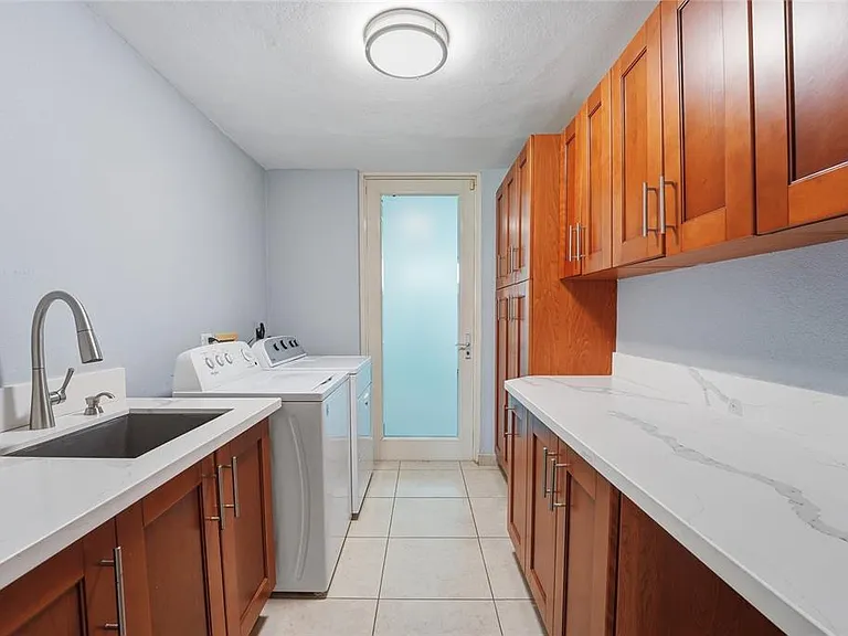 469 Sabanera — Photo 20