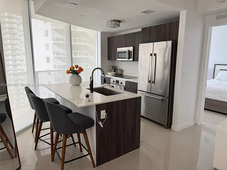 488 NE 18th St #2701 — Photo 9