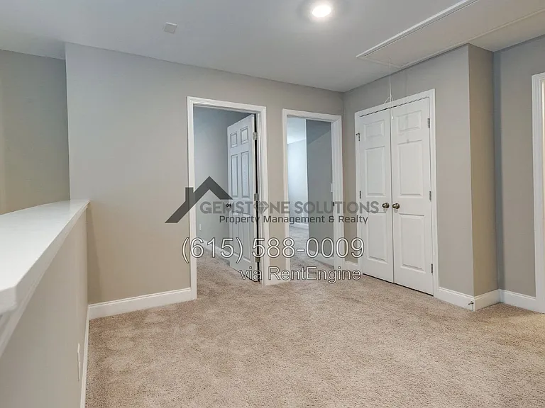 714 Hahn Ct — Photo 25