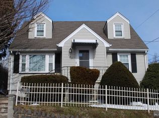 405 Division Ave, Carlstadt, NJ 07072