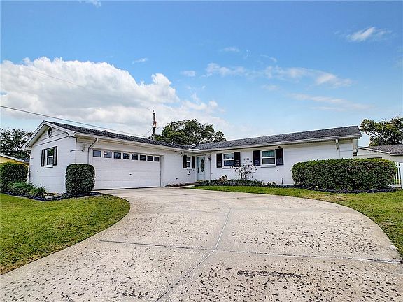 2nd image of 2325 Eastbrook Blvd
