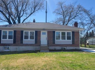 8 Tavenkeep Rd, Newark, DE 19711