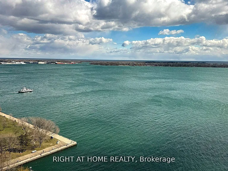 99 Harbour Sq #2205 — Photo 3