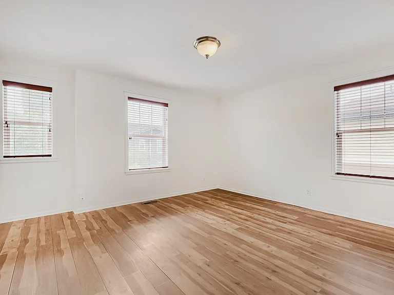 10875 E 28th Pl — Photo 14