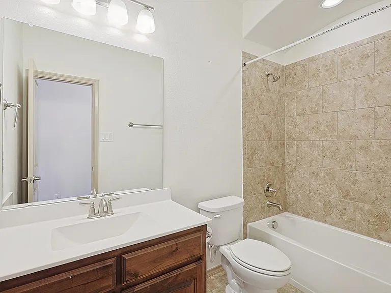 1809 McGee Ave — Photo 14