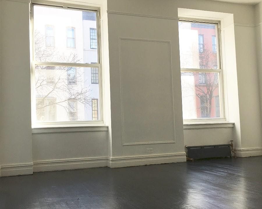 1st image of 968 Lexington Ave APT 3