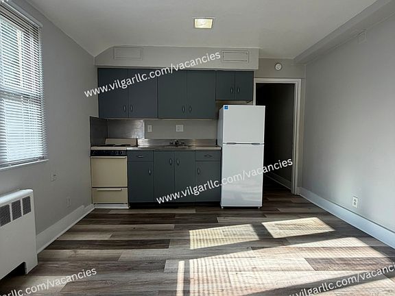 4th image of 1520 Monroe St APT Y