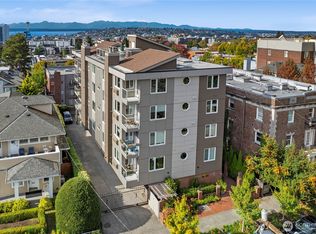 215 14th Ave E APT 401, Seattle, WA 98112