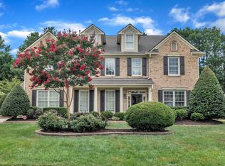 226 Shillings Chase Dr, Cary, NC 27518