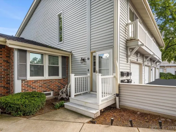 213 Dartmouth Ct Unit D, Bloomingdale, IL 60108