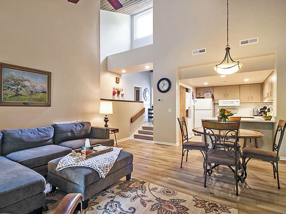 5th image of 53 Eagle Ct #53