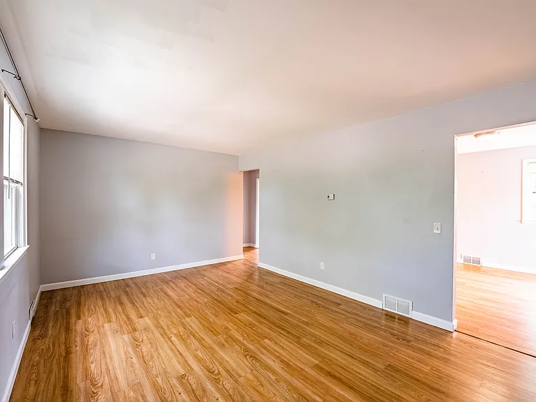 57 Clover Ln #2 — Photo 9