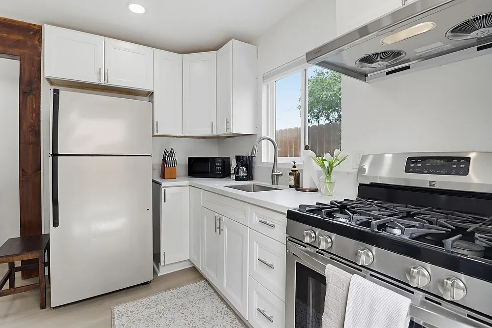 3281 New Jersey Avenue - B — Photo 4