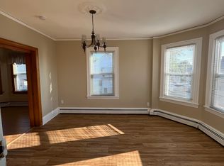 30-32 4th St #2, East Providence, RI 02914