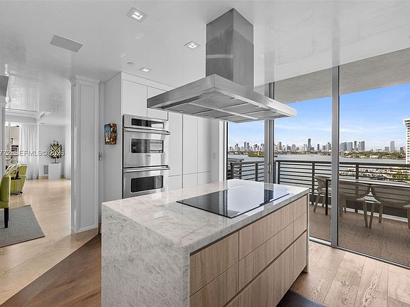 5th image of 1445 16th St APT 902
