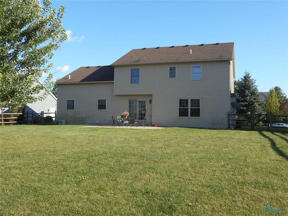 2nd image of 7900 Royal Hampton Ln