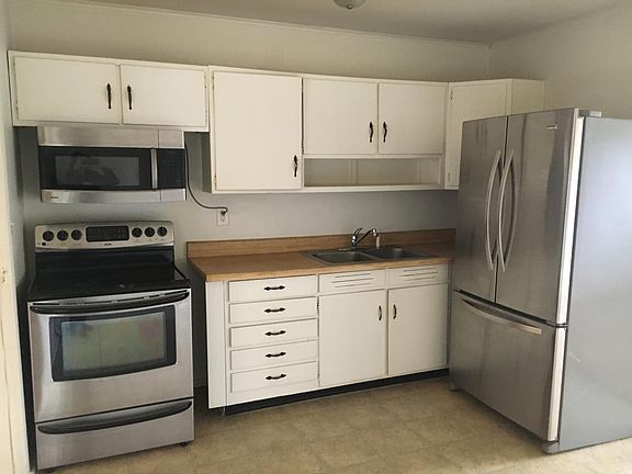 4th image of 1078 Birch Dr
