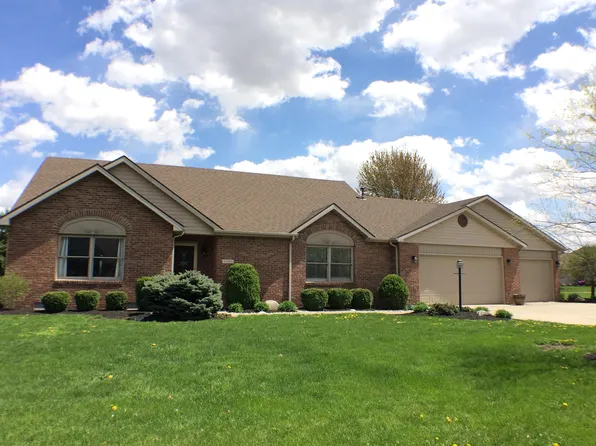 5208 S Jamaica Dr, Muncie, IN 47302