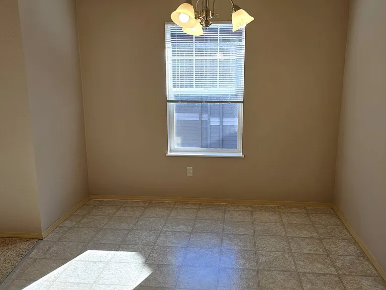 Parkside Apartments — Photo 33