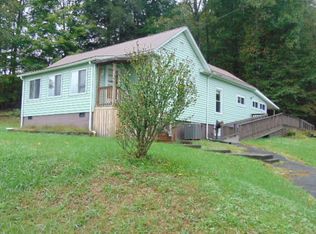 19465 Midland Trl, Ansted, WV