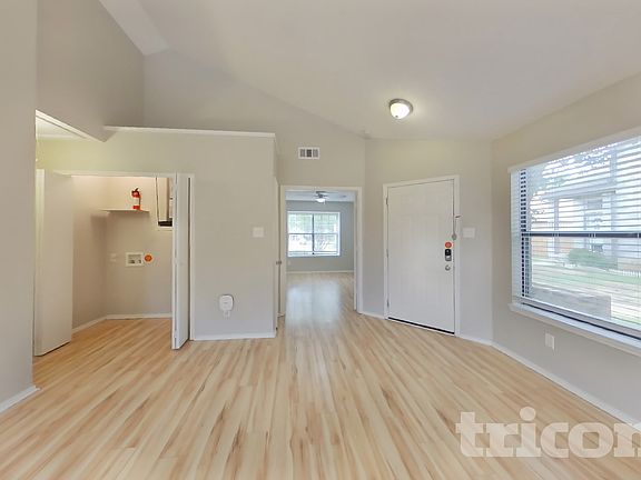 3rd image of 2033 Feather Ln