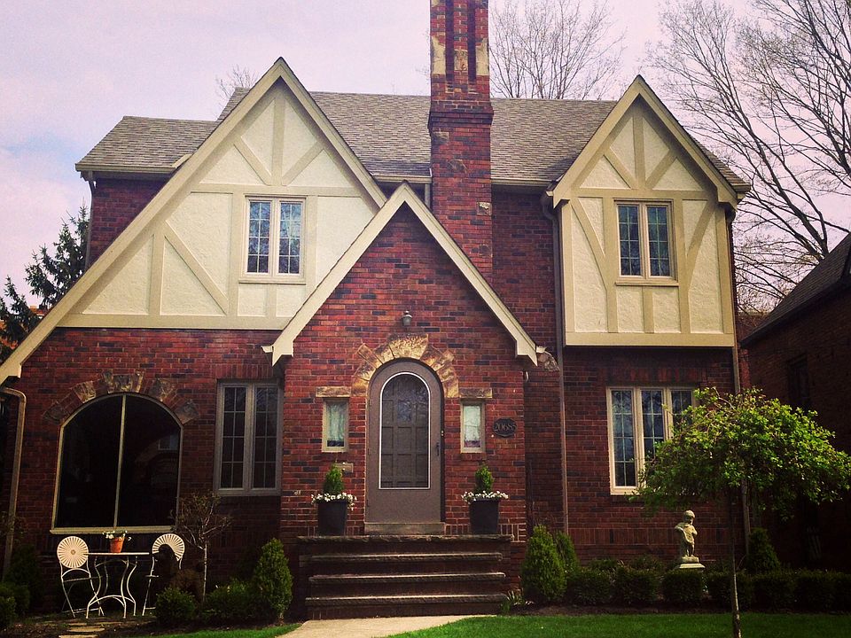 1st image of 20685 Morewood Pkwy