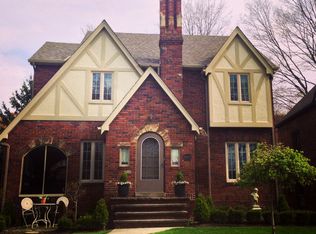 20685 Morewood Pkwy, Rocky River, OH 44116