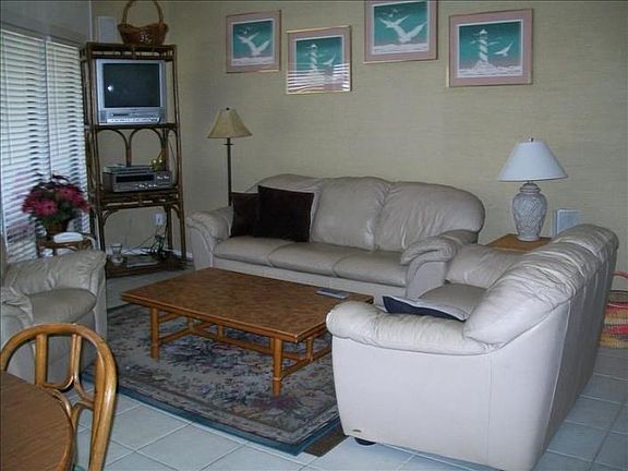 3rd image of 1912 Gulf Blvd #207