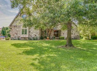 1233 N Coachhouse Rd, Wichita, KS 67235