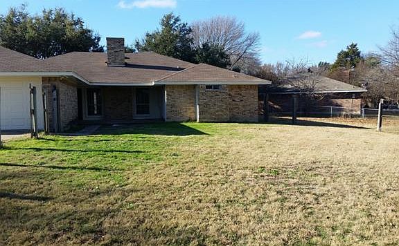 2nd image of 400 Cambridge Dr