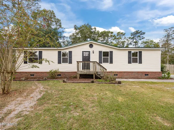 132 Topsail Lake Drive, Hampstead, NC 28443