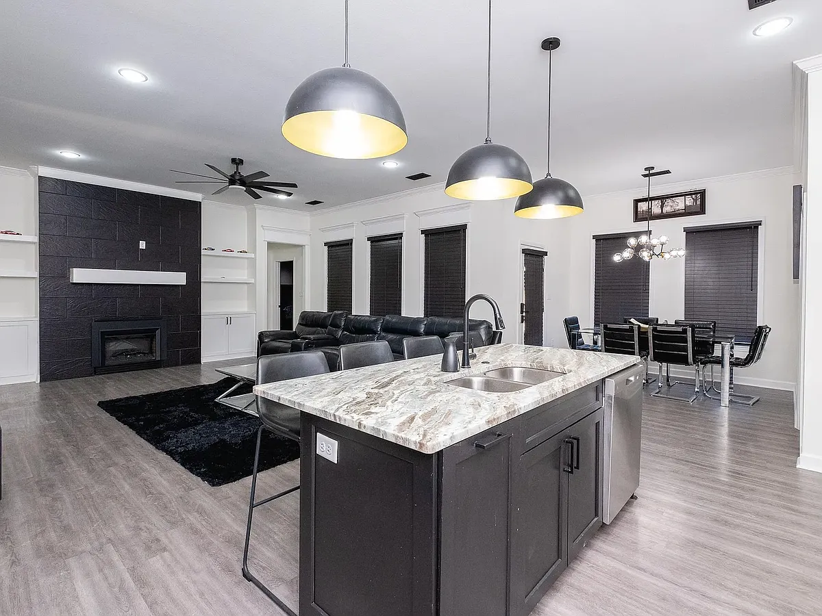Building Photo - 7922 Kanis Pines Dr
